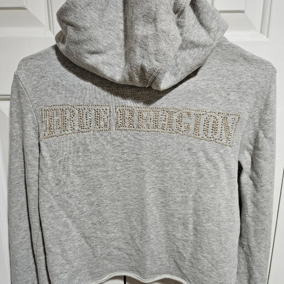 TRUE Religion Studded Bedazzled Gray Cropped Pintuck Pullover Hoodie Size Small - Picture 9 of 13